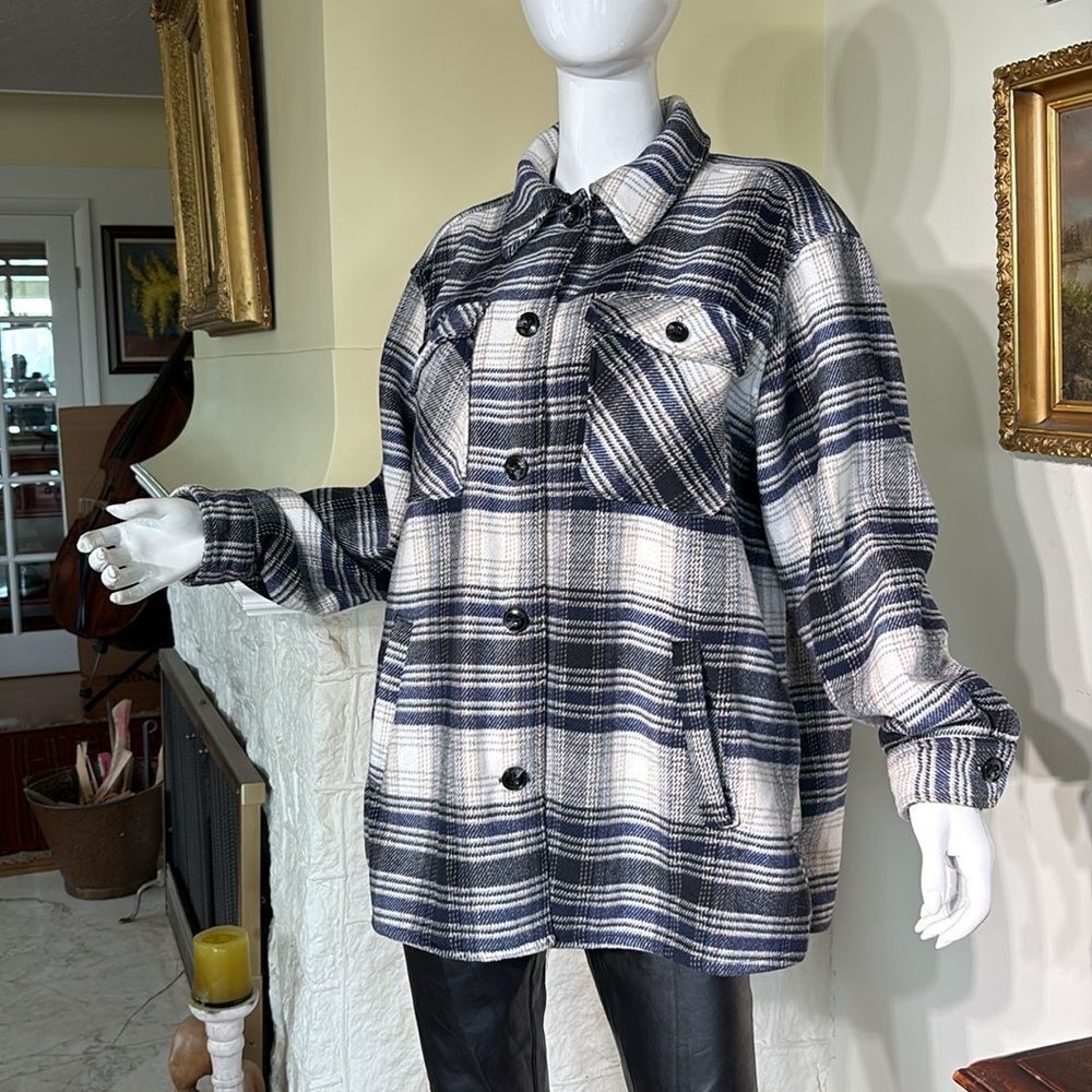 H&M Oversized Plaid Shacket - Picture 9 of 16